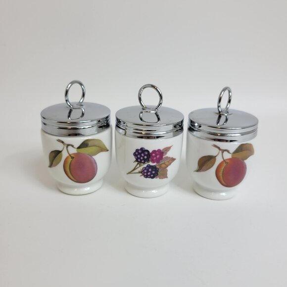 (3) Royal Worcester EGG CODDLERS Porcelain Plum Peach Currant Berries England - Picture 3 of 6